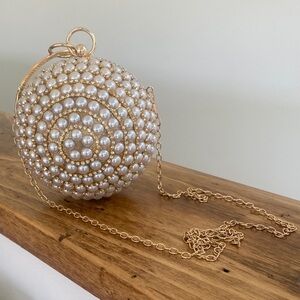 Elegant Pearl and Gold Women's Bag